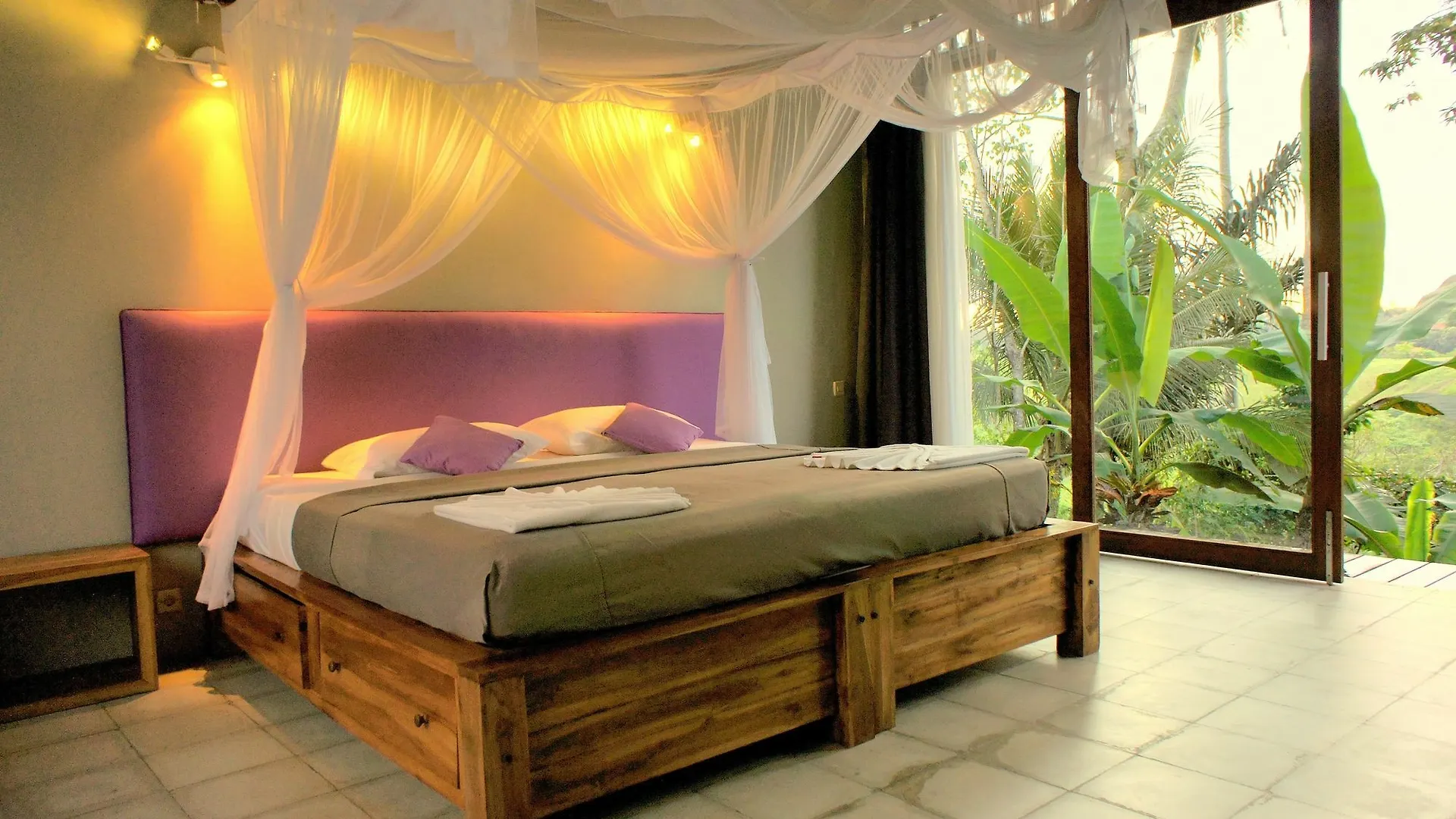 *** Hotel Prashanti Ubud Indonesia
